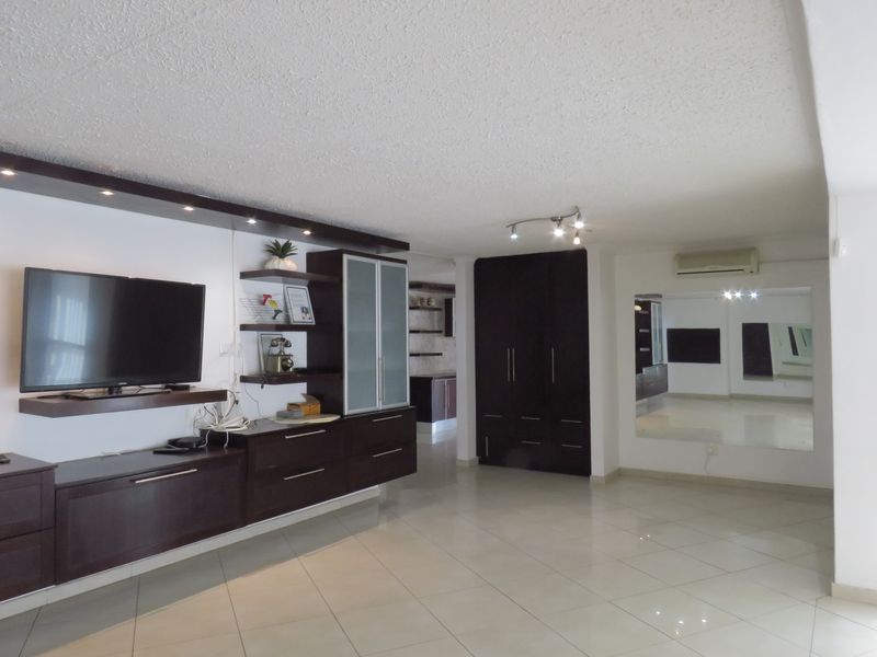 Mansion for sale - OLYMPIA - Photo 2