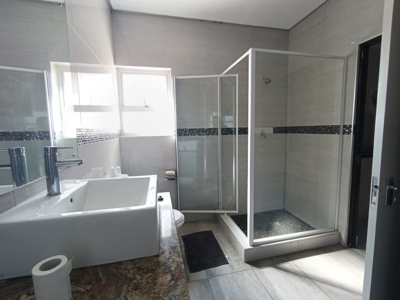 Semi-Furnished Duplex Apartment for Sale in Walvis Bay - Photo 3