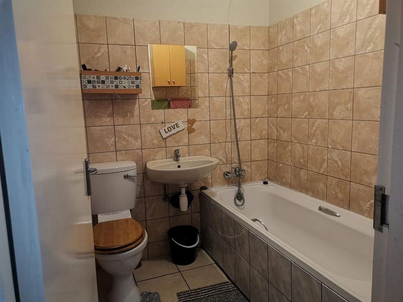 Live in the heart of Katutura - Photo 3