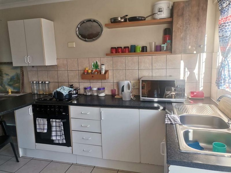 Live in the heart of Katutura - Photo 2