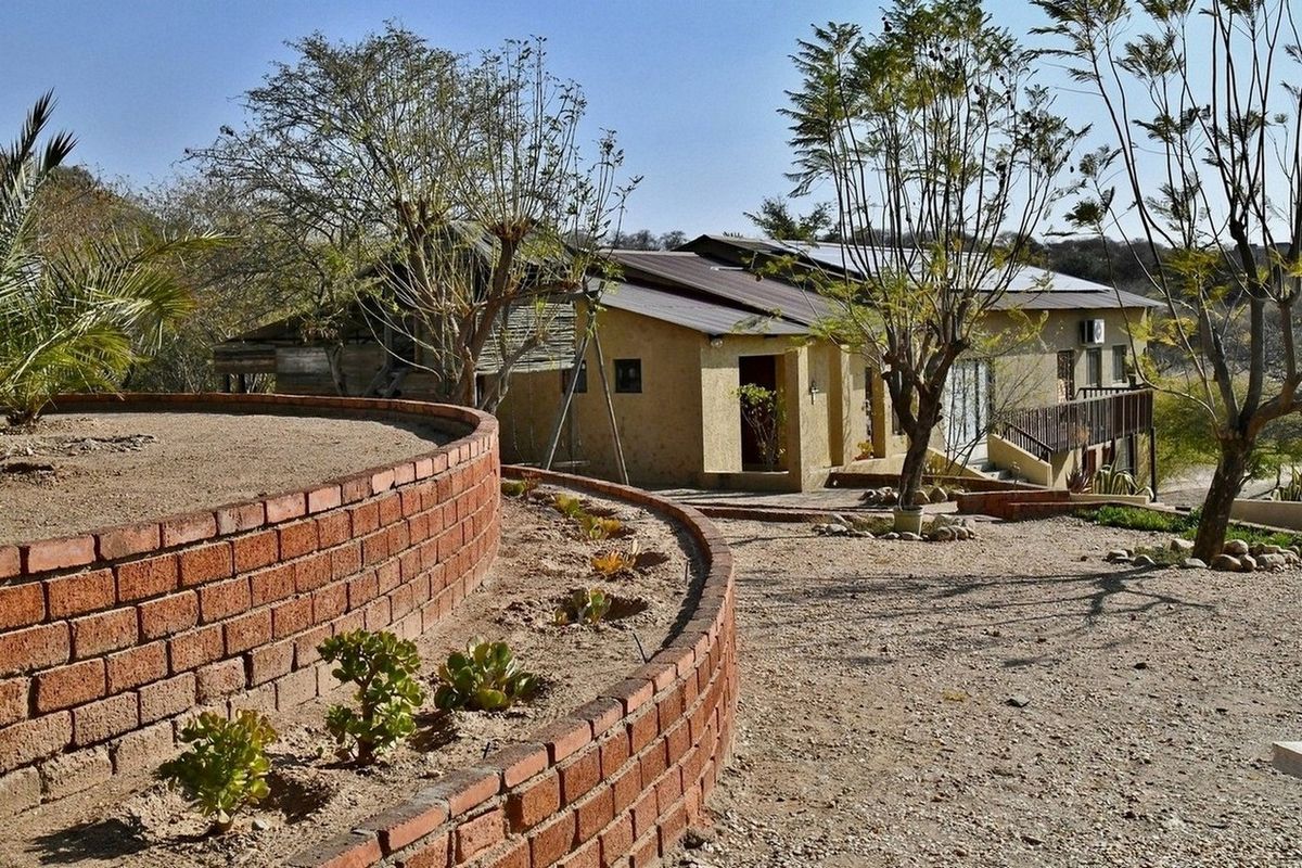 ONE-OF-A-KIND 'INCOME GENERATING'  SMALL HOLDING OF 2HA FOR SALE – THE VALLEY OF ANGELS, BRAKWATER - Photo 4