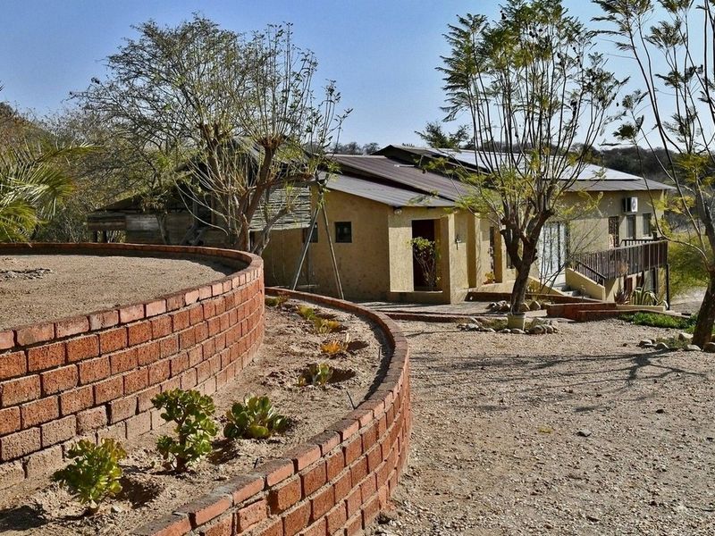 ONE-OF-A-KIND 'INCOME GENERATING'  SMALL HOLDING OF 2HA FOR SALE – THE VALLEY OF ANGELS, BRAKWATER - Photo 4