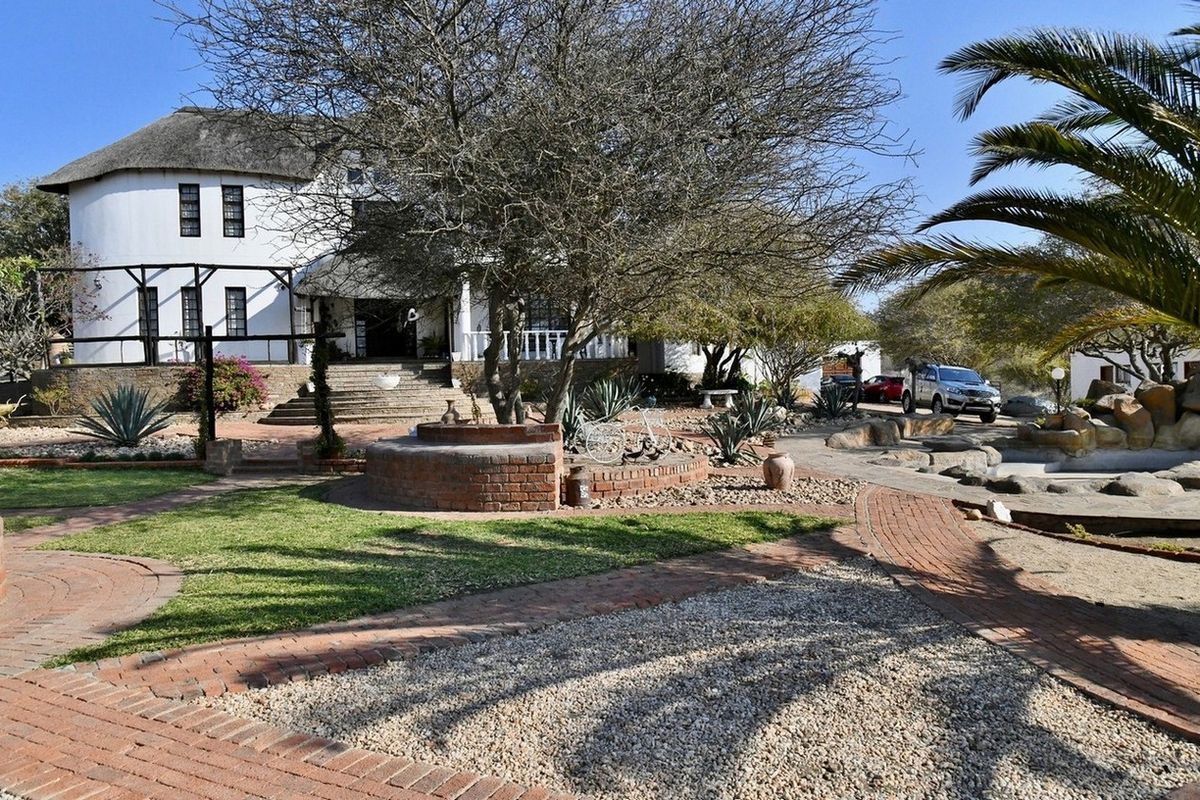 ONE-OF-A-KIND 'INCOME GENERATING'  SMALL HOLDING OF 2HA FOR SALE – THE VALLEY OF ANGELS, BRAKWATER - Photo 2