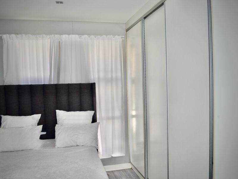 Excellent Investment Opportunity: 2-Bedroom Townhouse located in a prime area in Windhoek - Photo 5