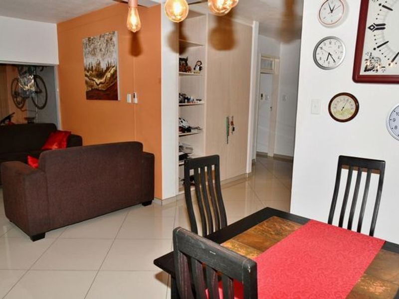 GROUND FLOOR APARTMENT - LOCK-UP AND GO!! - Photo 2