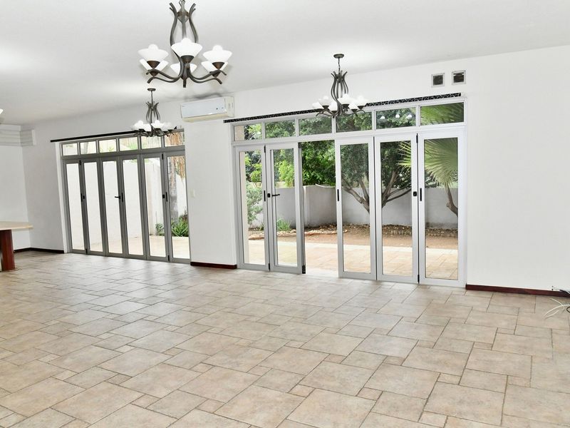 FAMILY-FRIENDLY LOCK-UP-AND-GO TOWNHOUSE (ONLY 5 UNITS) - Photo 5