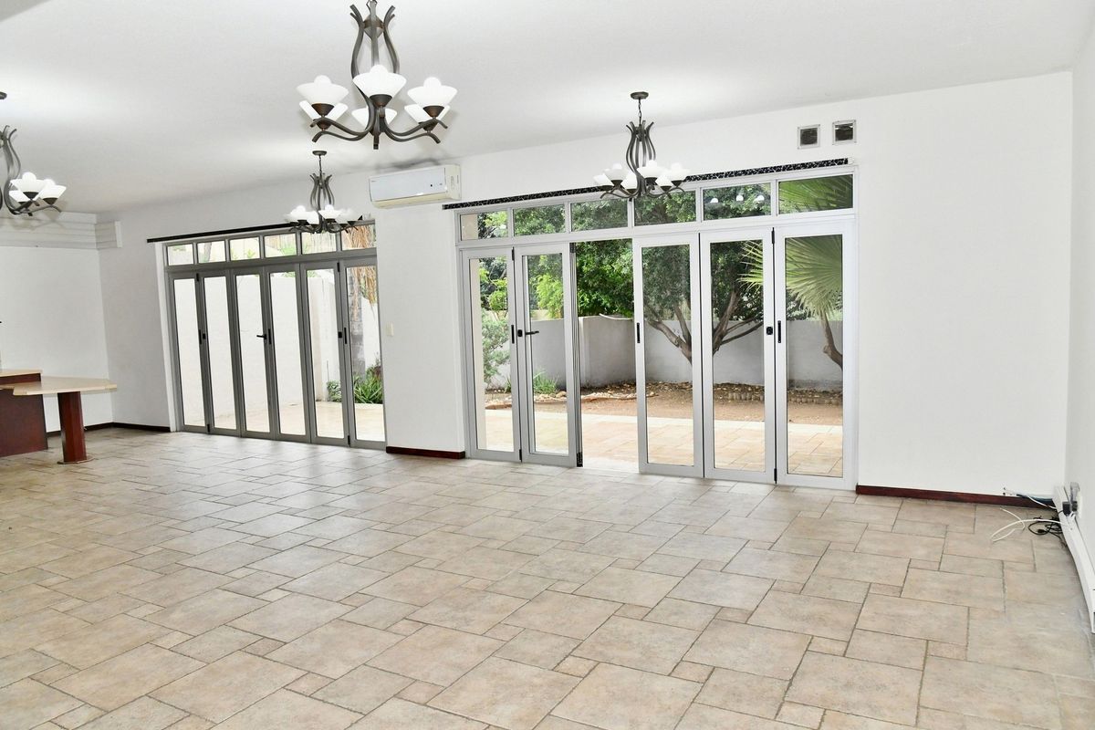 FAMILY-FRIENDLY LOCK-UP-AND-GO TOWNHOUSE (ONLY 5 UNITS) - Photo 5