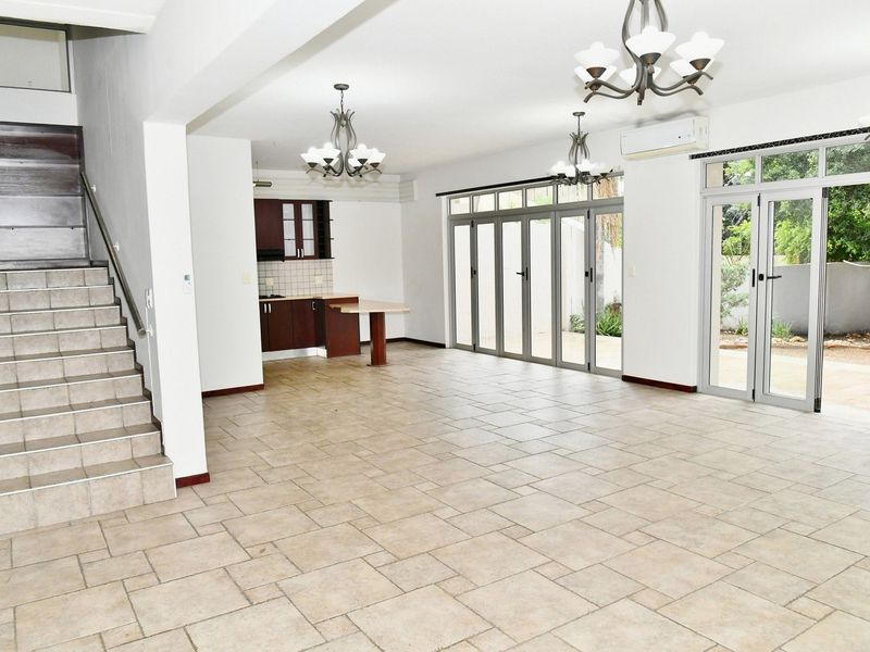 FAMILY-FRIENDLY LOCK-UP-AND-GO TOWNHOUSE (ONLY 5 UNITS) - Photo 4