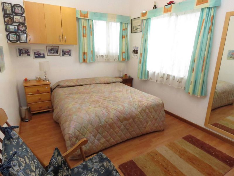 SPACIOUS FAMILY HOME IN POPULAR OLYMPIA - Photo 3