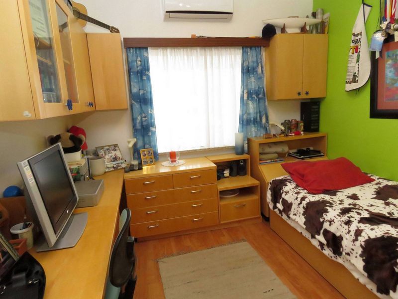 SPACIOUS FAMILY HOME IN POPULAR OLYMPIA - Photo 6