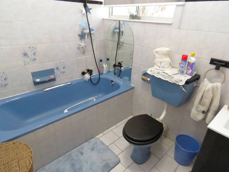 WELL-MAINTAINED 3-BEDROOM HOME IN A QUIET STREET - Photo 4