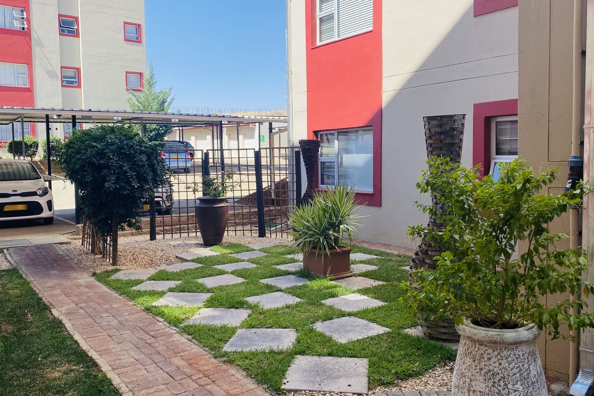 Investment Opportunity: 1-Bedroom Flat for Sale in Auas Hills Retirement Village, Auasblick, Whk - Photo 5