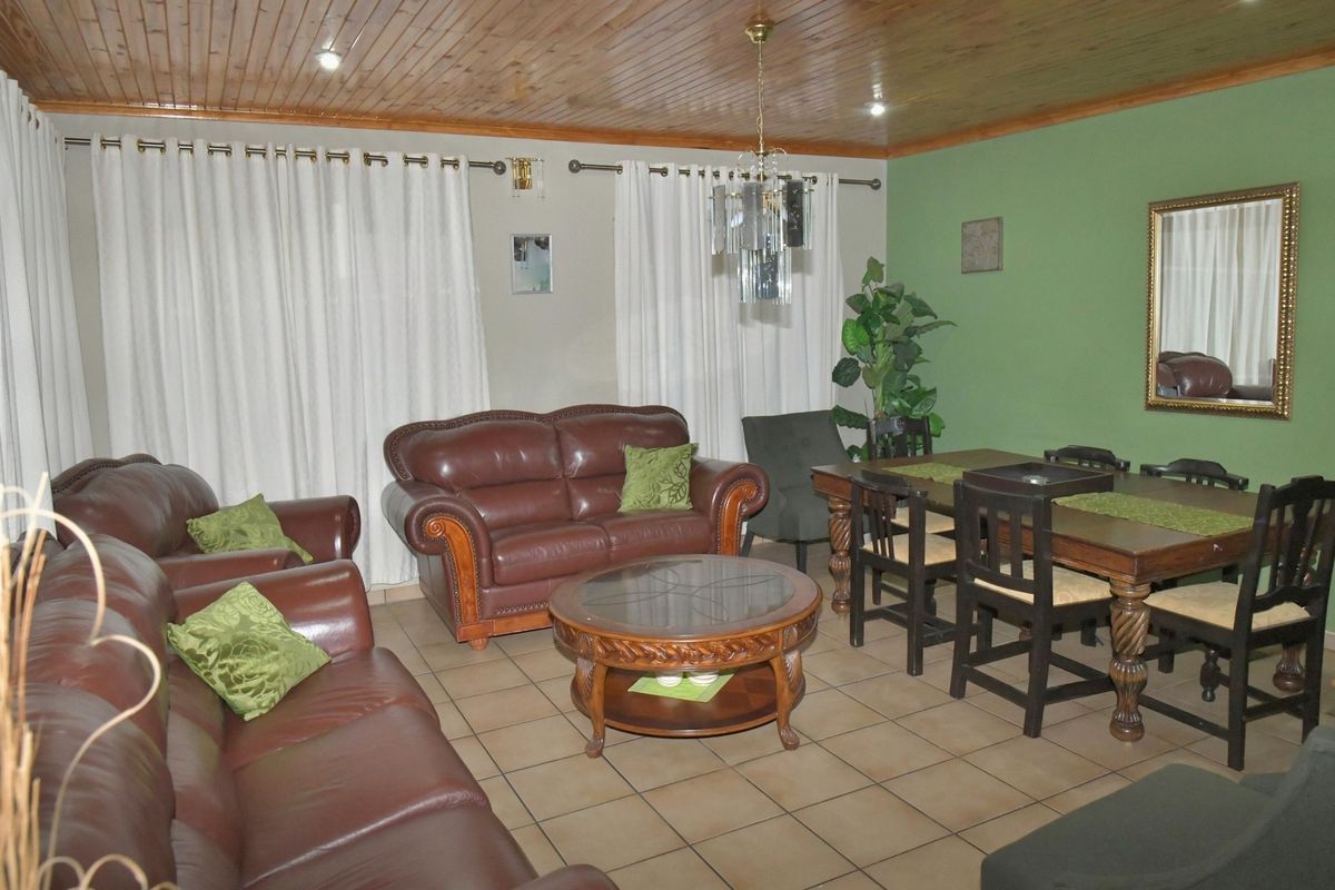 Family Home or sale - Pineerspark - Photo 2