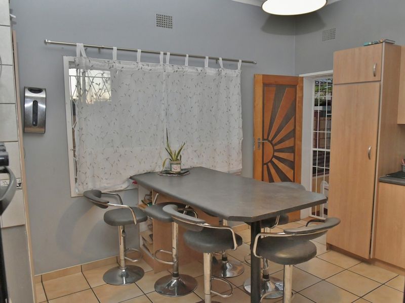 Family Home or sale - Pineerspark - Photo 3