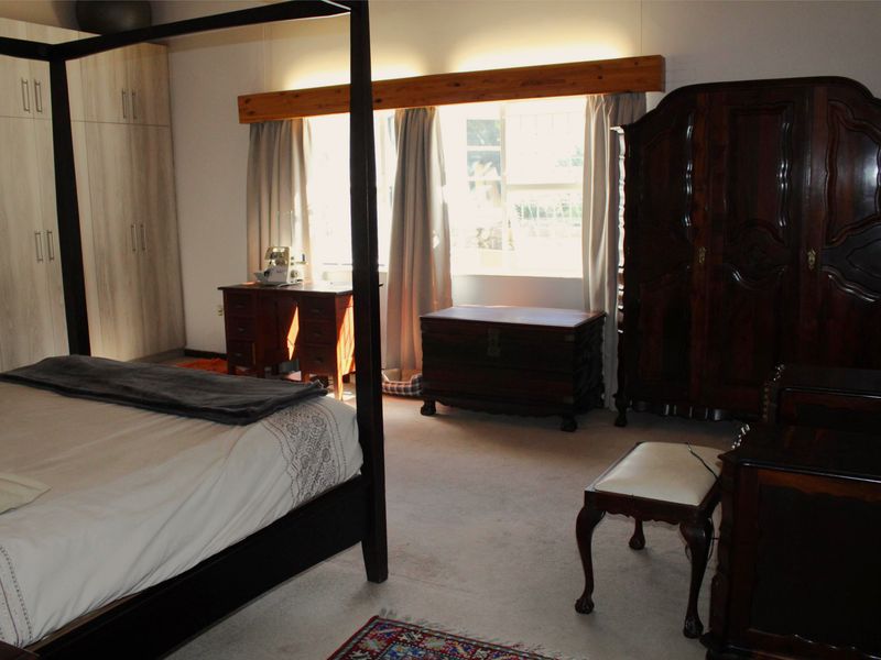 KLEIN WINDHOEK - FOR SALE - FAMILY HOME - Photo 9