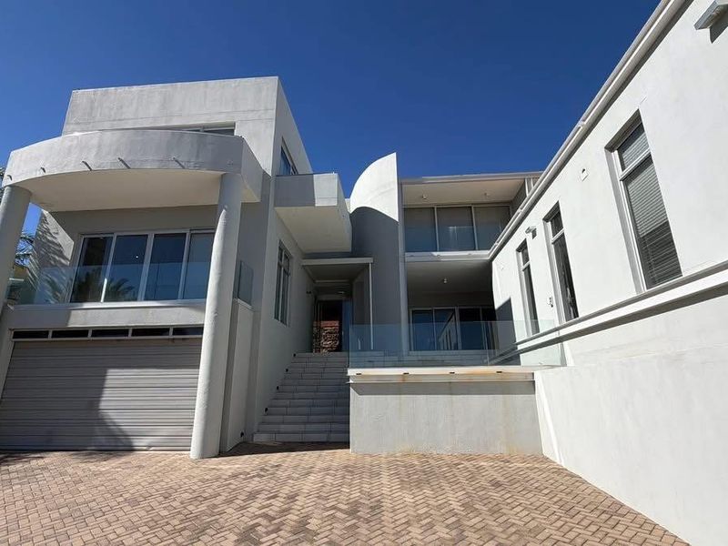 Freestanding For Sale In Windhoek - Photo 1