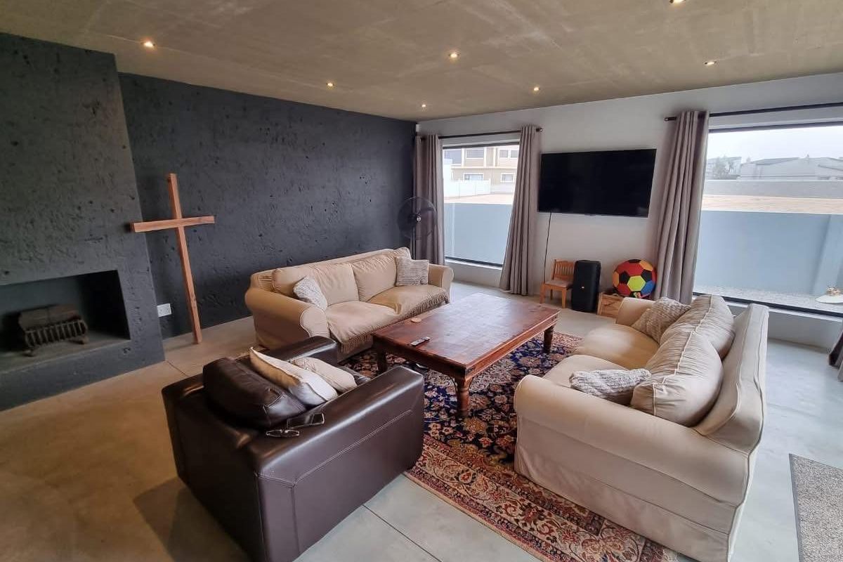 Freestanding For Sale In Henties Bay - Photo 5