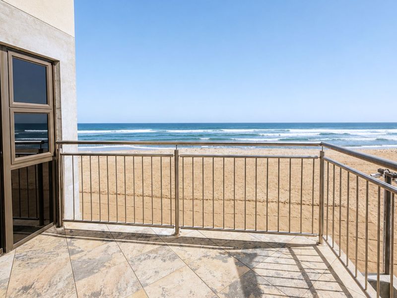 Exceptional Beachfront Home - Photo 1
