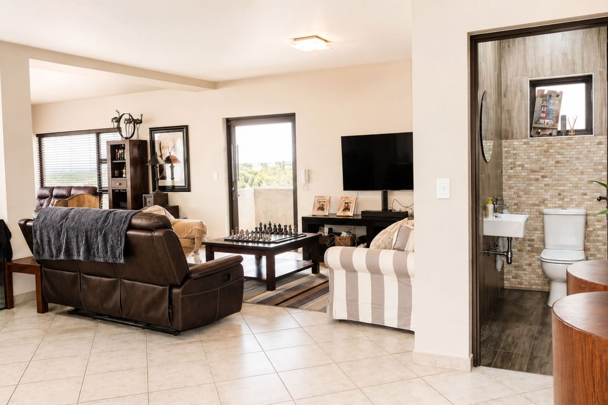 Exceptional Beachfront Home - Photo 4