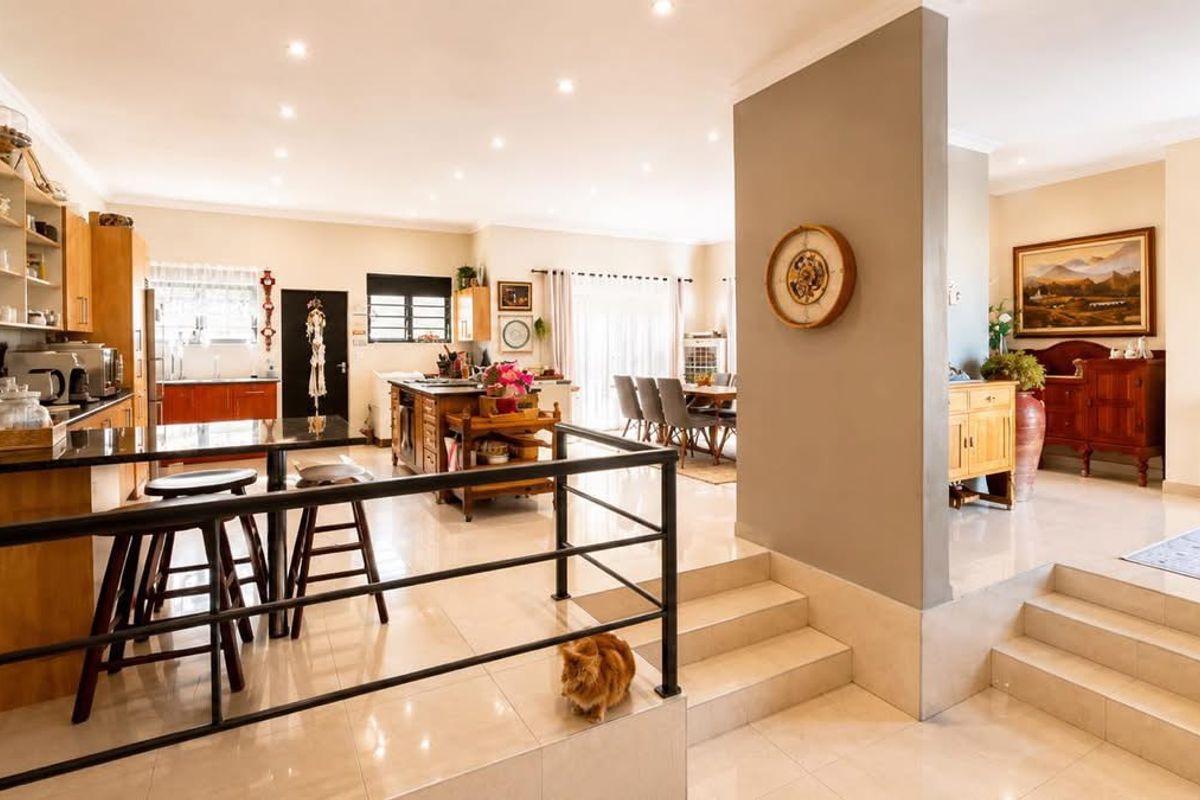 Freehold For Sale In Windhoek - Photo 2