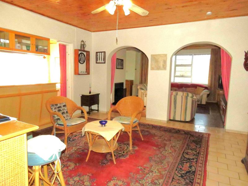 PROPERTY WITH BREATHTAKING VIEWS!! - Photo 8