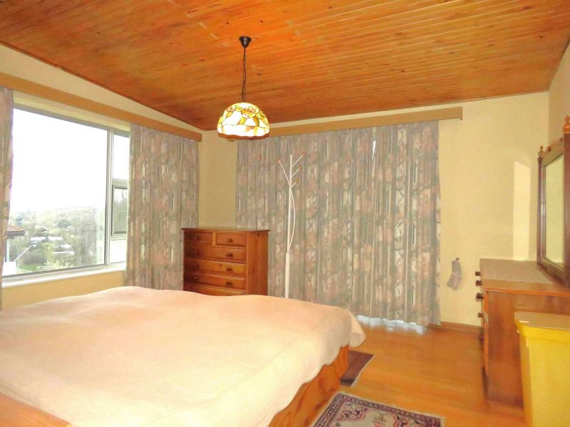 PROPERTY WITH BREATHTAKING VIEWS!! - Photo 3