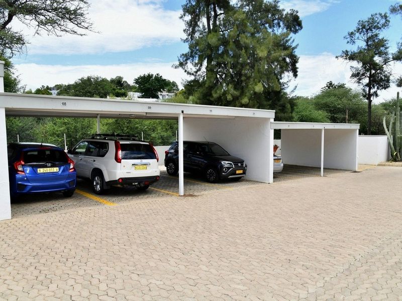 DIAMOND IN THE ROUGH! - Photo 10