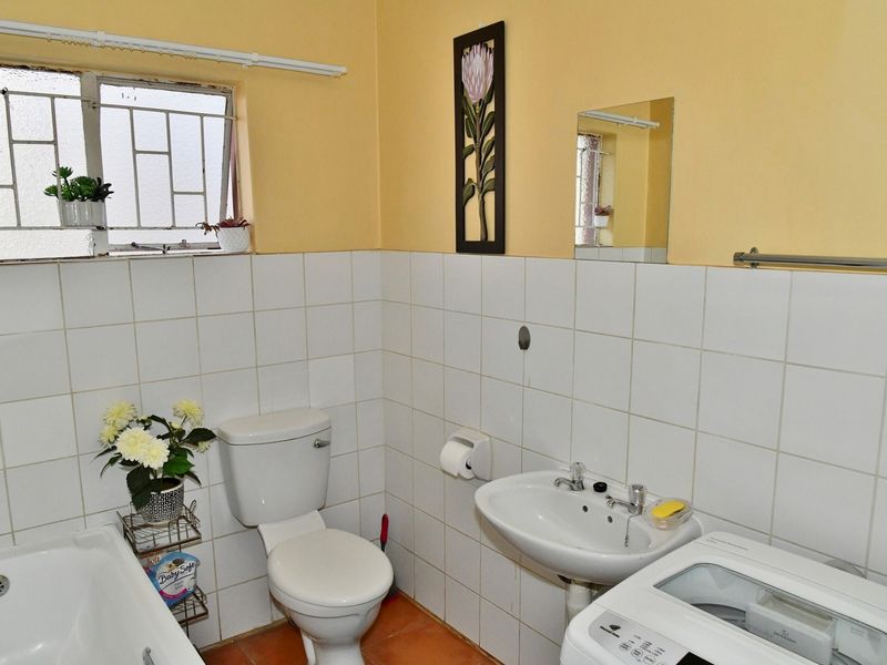 5-UNIT COMPLEX UP FOR GRABS - YOUR KEY TO PASSIVE INCOME SUCCESS!! - Photo 7