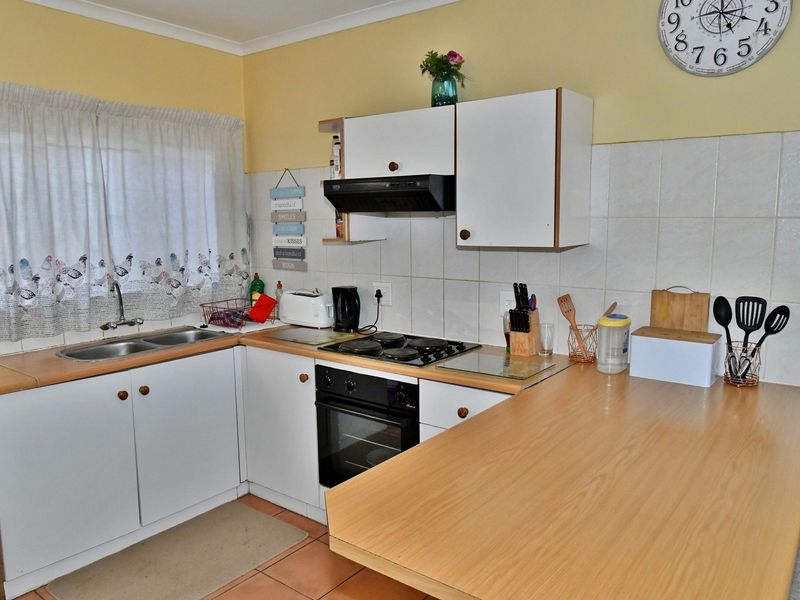 5-UNIT COMPLEX UP FOR GRABS - YOUR KEY TO PASSIVE INCOME SUCCESS!! - Photo 10