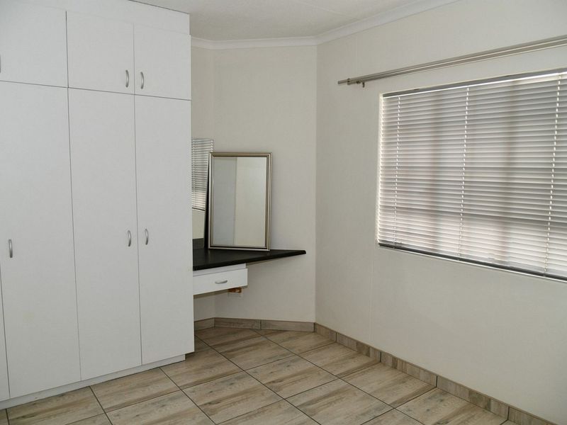 PLENTY OF CHARACTER – AFFORDABLE - MAKE ME YOURS! - Photo 6