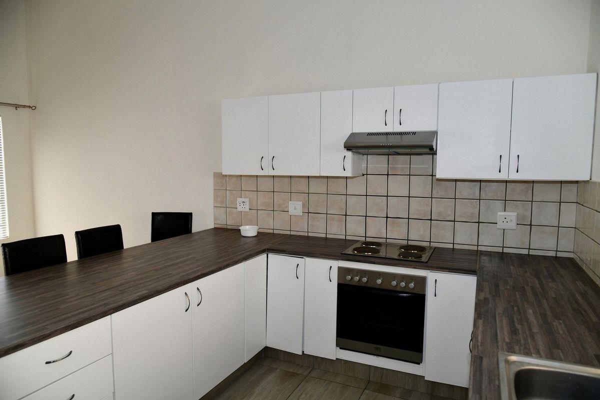 PLENTY OF CHARACTER – AFFORDABLE - MAKE ME YOURS! - Photo 5