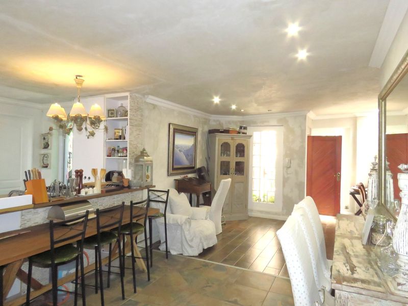 A RARE OPPORTUNITY IN A PRIME LOCATION - Photo 2