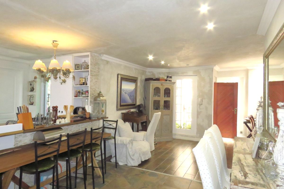 A RARE OPPORTUNITY IN A PRIME LOCATION - Photo 2