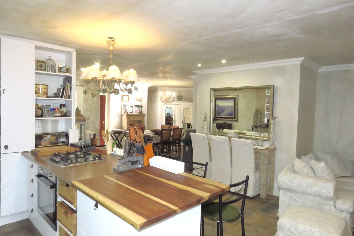 A RARE OPPORTUNITY IN A PRIME LOCATION - Photo 4