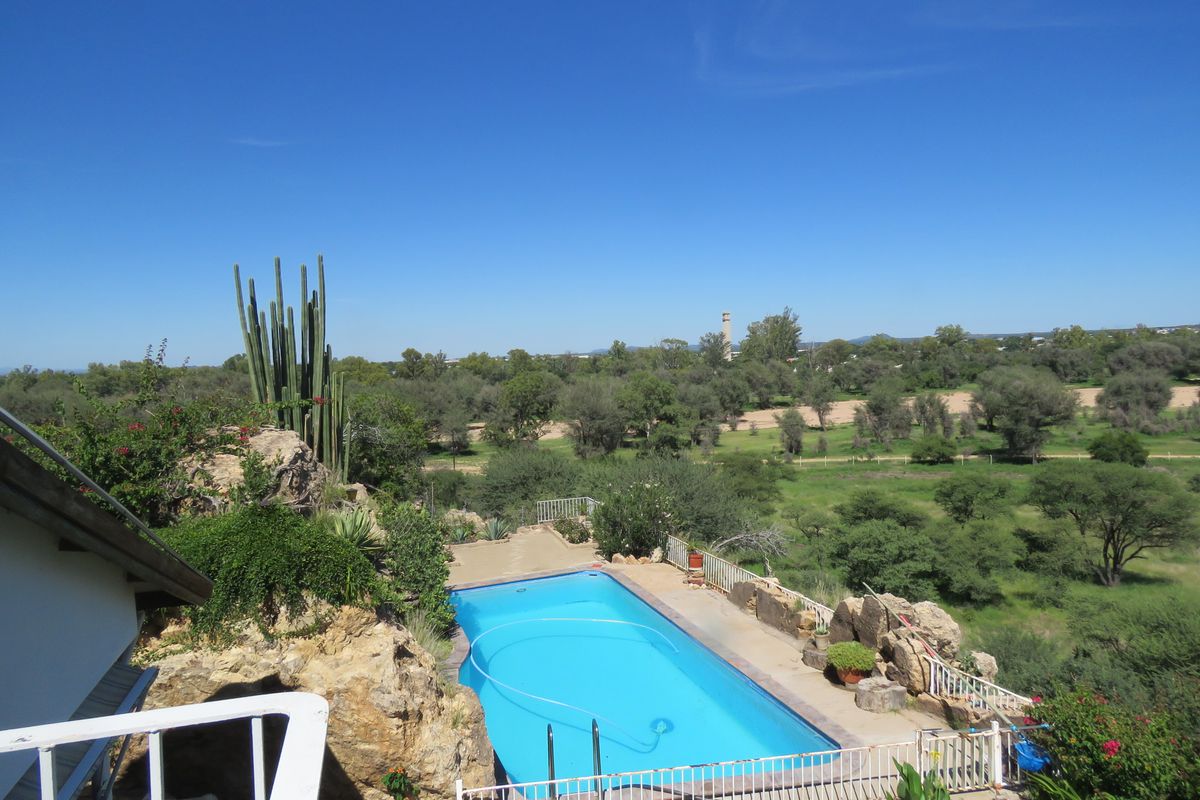 PLOT WITH PANORAMIC VIEWS -  2.6883 HA - Photo 2