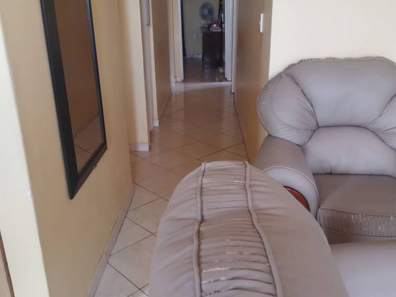 Prime 3 Bed Bargain in Okahandja Extension 9, Reduced to Sell Fast - Photo 4