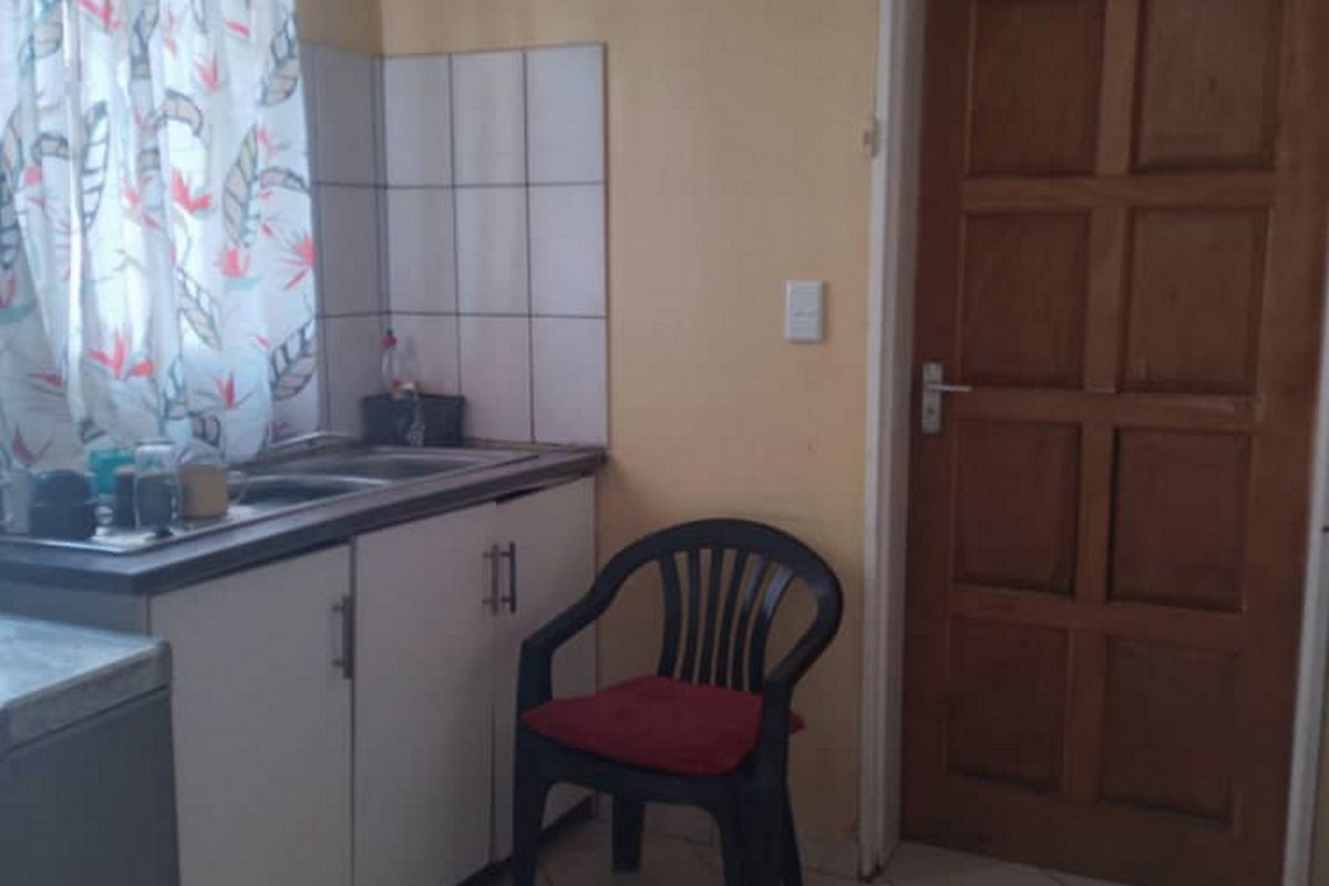 Prime 3 Bed Bargain in Okahandja Extension 9, Reduced to Sell Fast - Photo 2