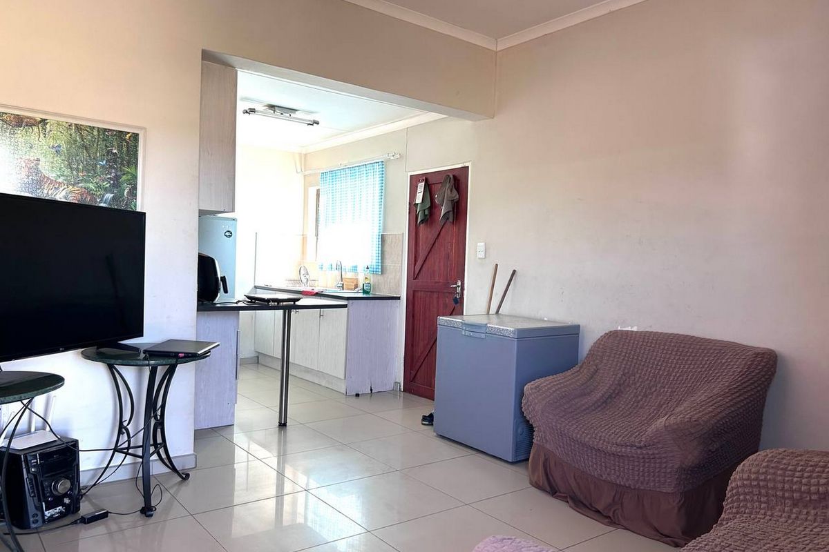 Affordable 3 Bed Gem in Osona Village, Okahandja – All Costs Included! - Photo 3