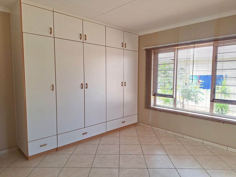 Retirement Village - Photo 4