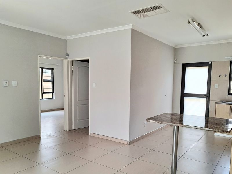 TOWN HOUSE FOR SALE - Photo 2