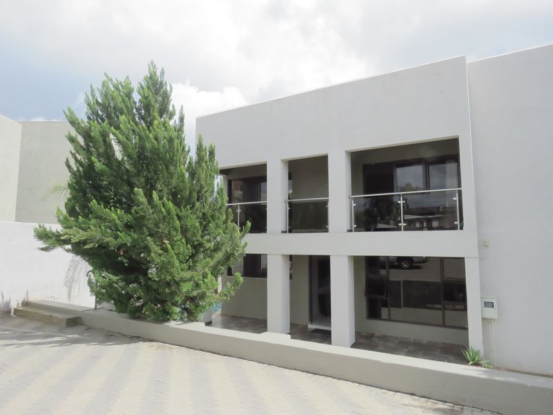 GUESTHOUSE INVESTMENT IN HOCHLANDPARK – EARN FROM DAY ONE! - Photo 5