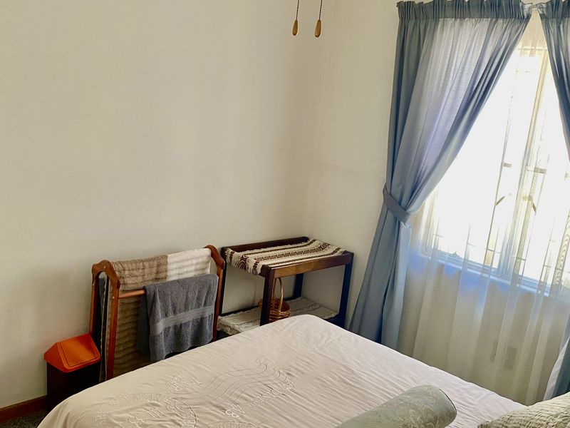 Stunning 3 Bedroom Townhouse in Avis Village, Klein Windhoek! - Photo 3