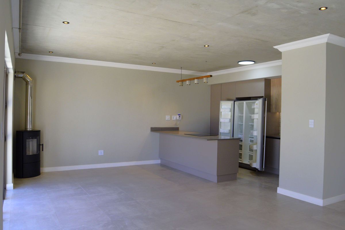 Modern 3-Bedroom Townhouse for Rent in Ocean View – Close to Pro-Ed School - Photo 2