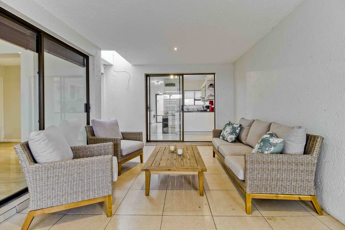 Three bedroom single-storey cluster home - Photo 4