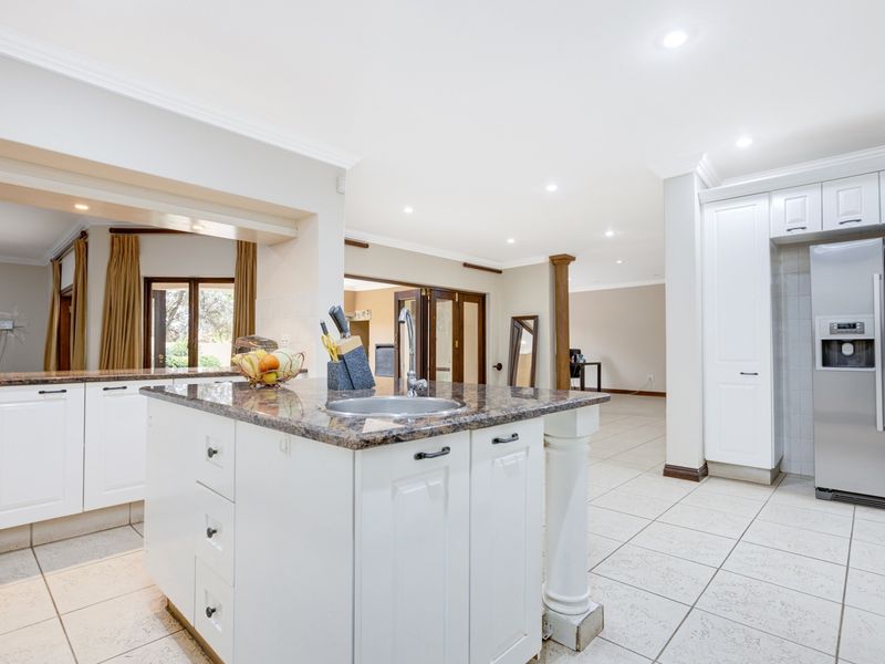 House Pending Sale In Sandton - Photo 4