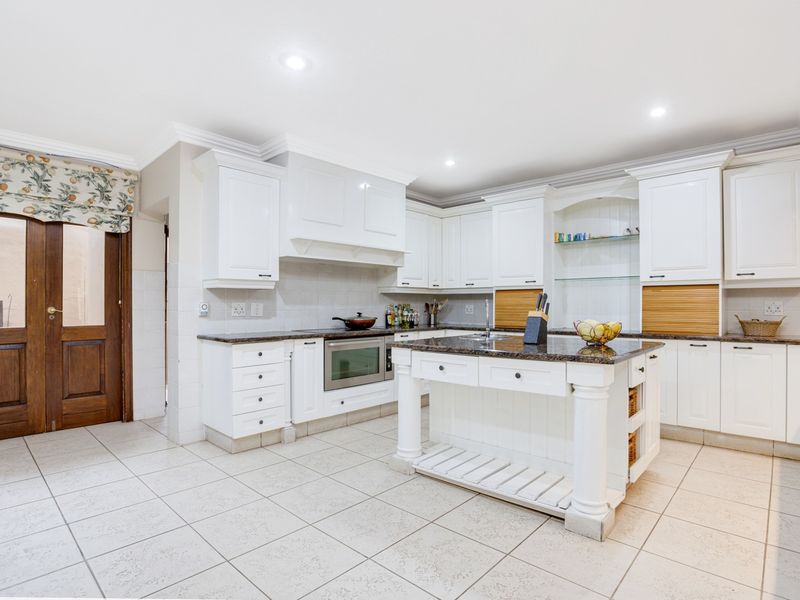 House Pending Sale In Sandton - Photo 5