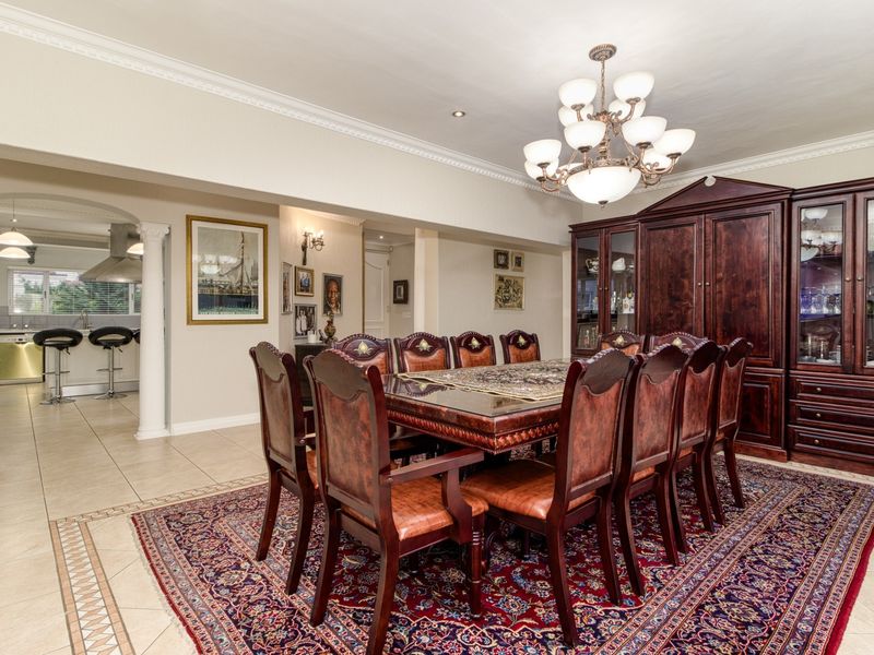 House Pending Sale In Sandton - Photo 4