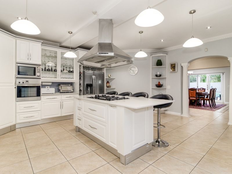 House Pending Sale In Sandton - Photo 8