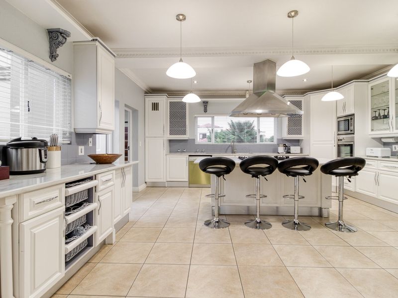 House Pending Sale In Sandton - Photo 6