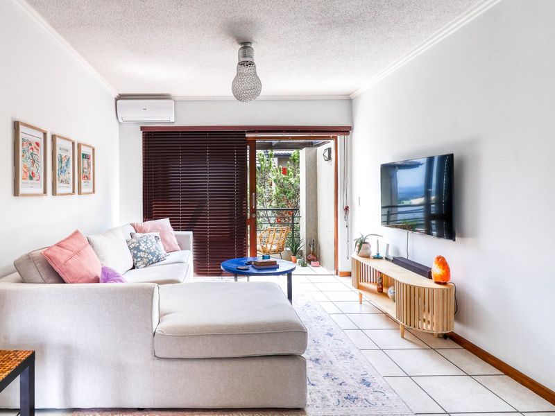 Charming 2 Bedroom Apartment! - Photo 6